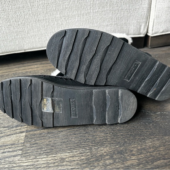 Cozy MukLuk booties size 9.5 - Picture 6 of 8